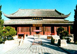 The Mahavira Palace, Xiangguo Temple, Kaifeng