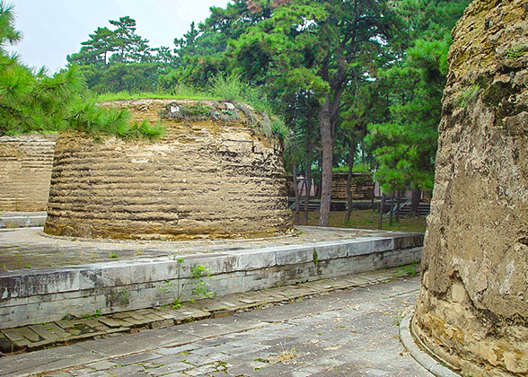 Eastern Qing Tombs