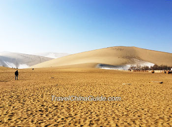 Badain Jaran Desert in Alxa of Inner Mongolia