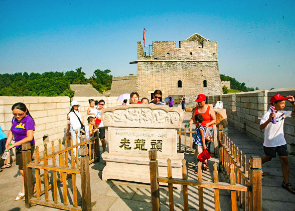 TAO: Belvedere with a tower overlooking the Swan Lake in Rongcheng