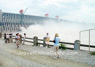 Three Gorges Dam, Facts, Construction, Benefits, & Problems