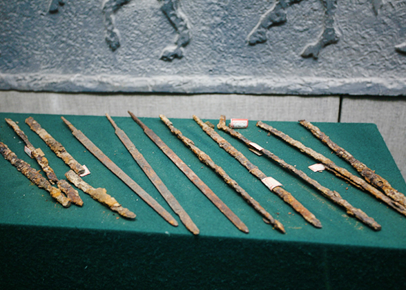 Swords in Yangling Mausoleum of Han Dynasty
