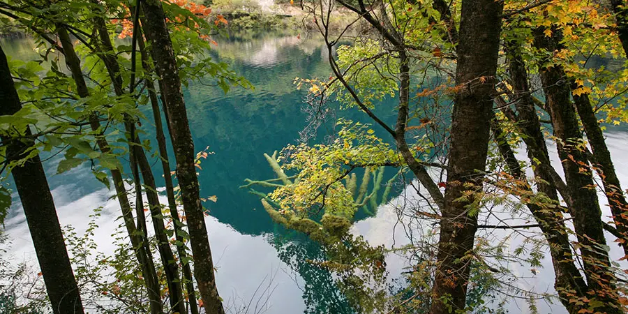 Crouching Dragon Lake