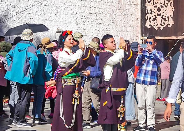 Barkhor Street, Lhasa