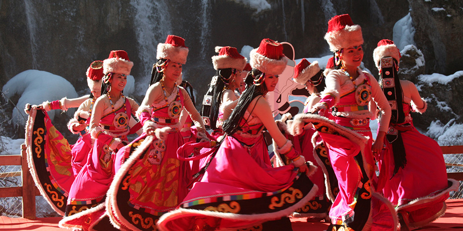 Tibetan Performance in Jiuzhaigou