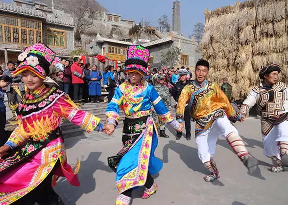 Qiang People in Jiuzhaigou