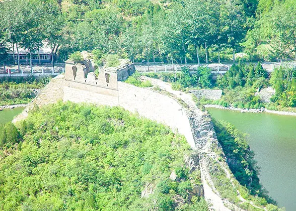 Submerged Great Wall