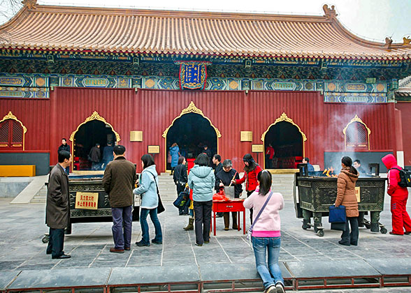 People Worship at Lama Temple